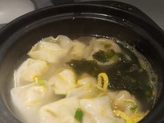 蟹粉小馄饨-馋三尺蟹粉小笼(人民广场店)