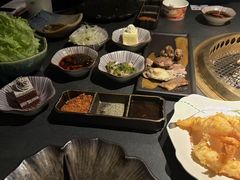 -铭牛烧肉·和牛海鲜自助(高新月牙湖店)