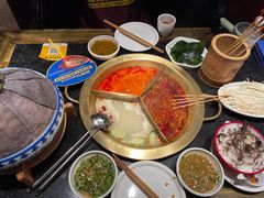 -周师兄大刀腰片火锅(洪崖洞旗舰店)