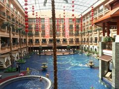 中庭游泳池-稷泽·海丽宾雅温泉度假酒店