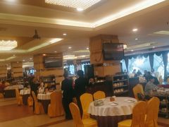 -御满江海鲜酒家(洛溪新城店)