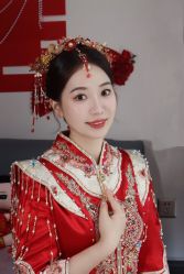 -LOVINA洛维娜婚纱礼服