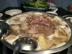 -牛一煲美食(江高店)