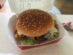 -肯德基(西影路店)