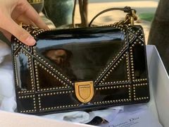 -小飞侠奢侈品回收 寄卖 养护(宝山宝龙广场店)