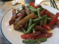 -蜜桃餐厅·伴山(湖滨商业街店)