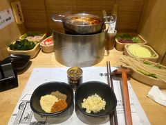 -独食火锅·半米屋台(直营总店)