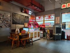 -老闵田螺馆·南昌市井菜·特色小吃(总店)