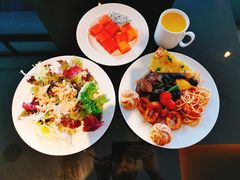 -广州汇华希尔顿逸林酒店