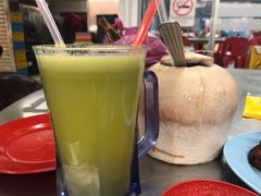 -黄亚华小食店(Jalan Alor)