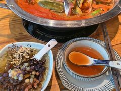 -老凯俚酸汤鱼(鸿通城店)