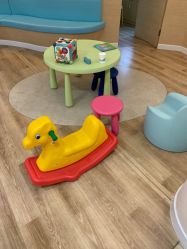 -唯儿诺儿童医院·儿科·眼科·口腔(海岸城店)