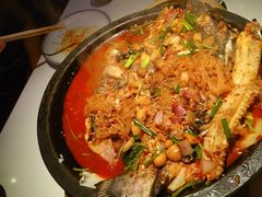 -鸣记脆皮烤鱼·海鲜烤鱼(三八广场店)