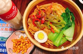 Spicy Pork and Fermented Rice Noodles Stir-fry