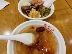 -蓉李记成都名小吃(武汉菱角湖万达店)