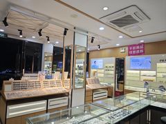 -光明眼镜·蔡司授权(徐泾店)