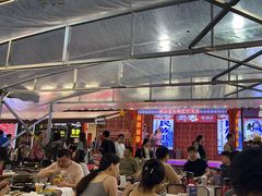 -刘姐啤酒鱼民族演艺餐厅(西街总店)