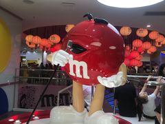 -m豆巧克力世界(上海世茂广场店)