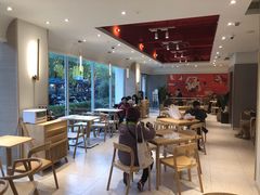 大堂-东方既白(黄兴路大润发店)