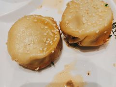 -小杨生煎(金山百联购物中心3楼店)