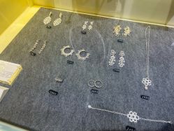 -HeyJewel全球独立设计师原创首饰集合店
