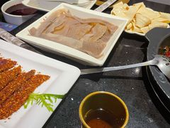 宽板凳鲜毛肚-宽板凳老灶火锅(簋街店)