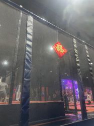 -飞吧潮玩运动蹦床游乐场