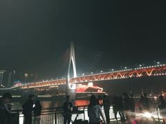 -小天鹅火锅·一线江景洪鼎旗舰店(洪崖洞店)