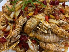 -覃记海鲜美食餐厅