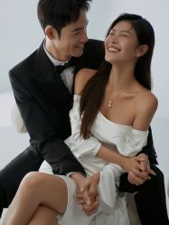 点击看大图 -至臻微拉婚纱摄影