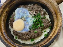 窝蛋牛肉煲仔饭-红星光发煲仔饭(大石街店)
