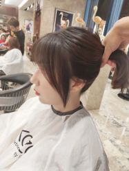 -AKOZO Beauty Salon