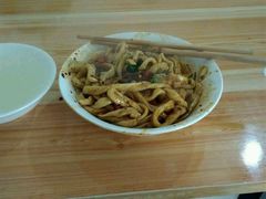 -王菊美食街·王菊面馆(总店)