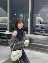 -变画·发型STUDIO