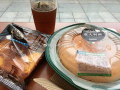 -全家便利店(杭州龙翔桥地铁站店)