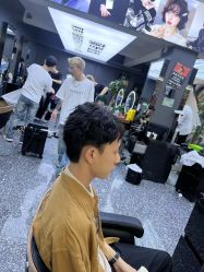 -藤野造型专业烫染接发