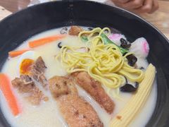 -滋味满屋美食坊(上海街店)