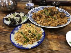 -壹阁胡羊焖饼(特色小吃街店)
