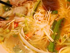 -大头虾越式风味餐厅(光明广场店)