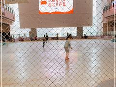 -冰纷万象滑冰场(二七万象城店)