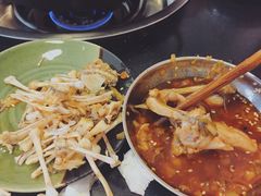 水煮蛙-鸿顺老铁锅美蛙鱼府(解放碑店)