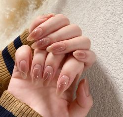 -悦指间美甲美睫