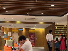 -海底捞火锅鲜切牛肉主题店(长寿路店)
