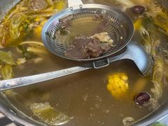 -乡土黄·鲜牛肉火锅·小龙虾(兴业街店)