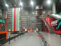 -极限PLAY运动娱乐新世界·团建派对潮玩休闲馆·室内蹦极高空游乐园