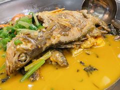 杂鱼一锅鲜-饭怕鱼·黄焖鲟龙鱼(湖大店)