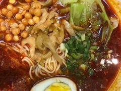 重庆小面-蓉李记成都名小吃(武汉菱角湖万达店)