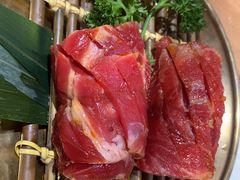 -汉城烤肉·黑金冠(华山路店)