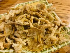 干炸鲜蘑-關東雪东北菜(中庚漫游城店)