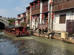 -苏州观前街亚朵酒店